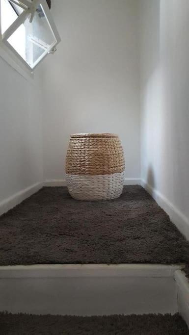 Au Coeur Du Panier Avec Terrasse 2 A 4 Personnes Climatisation Apartment Marseille Bagian luar foto