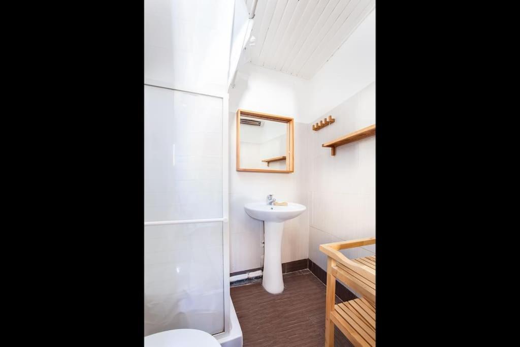 Au Coeur Du Panier Avec Terrasse 2 A 4 Personnes Climatisation Apartment Marseille Bagian luar foto