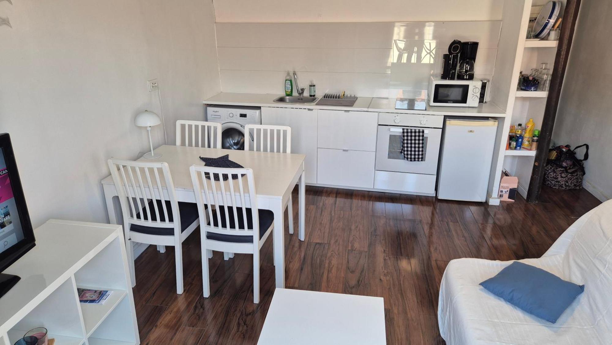 Au Coeur Du Panier Avec Terrasse 2 A 4 Personnes Climatisation Apartment Marseille Bagian luar foto