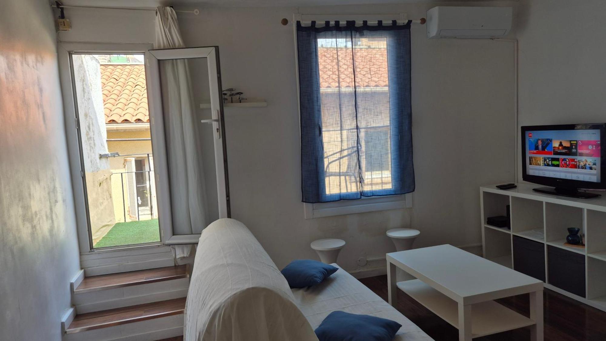 Au Coeur Du Panier Avec Terrasse 2 A 4 Personnes Climatisation Apartment Marseille Bagian luar foto